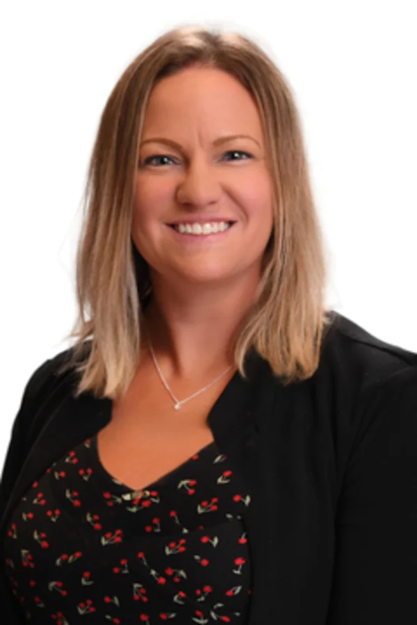 Portrait of Rebecca A McElravy, Edward Jones financial advisor in Carleton Place